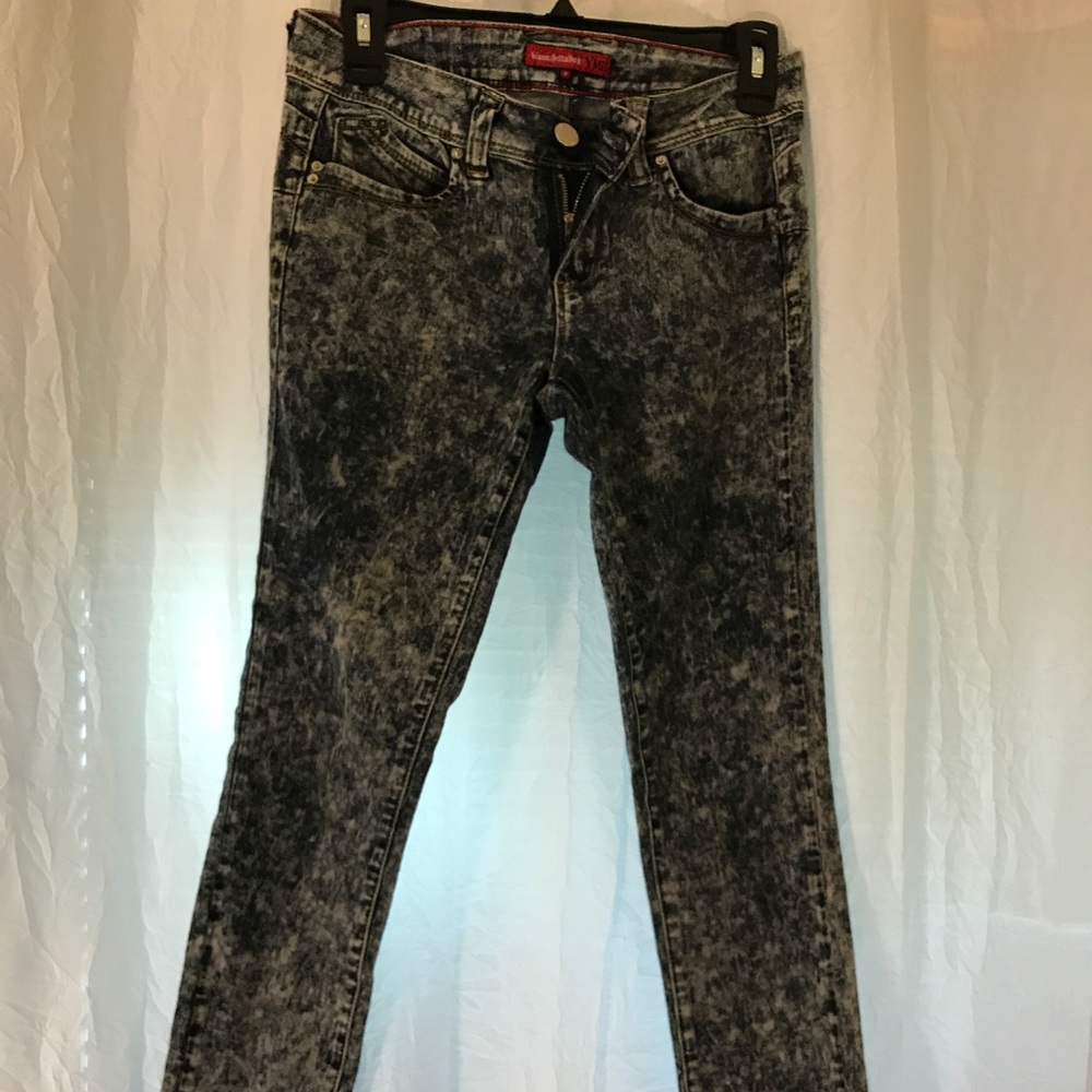 Acid washed skinny jeans