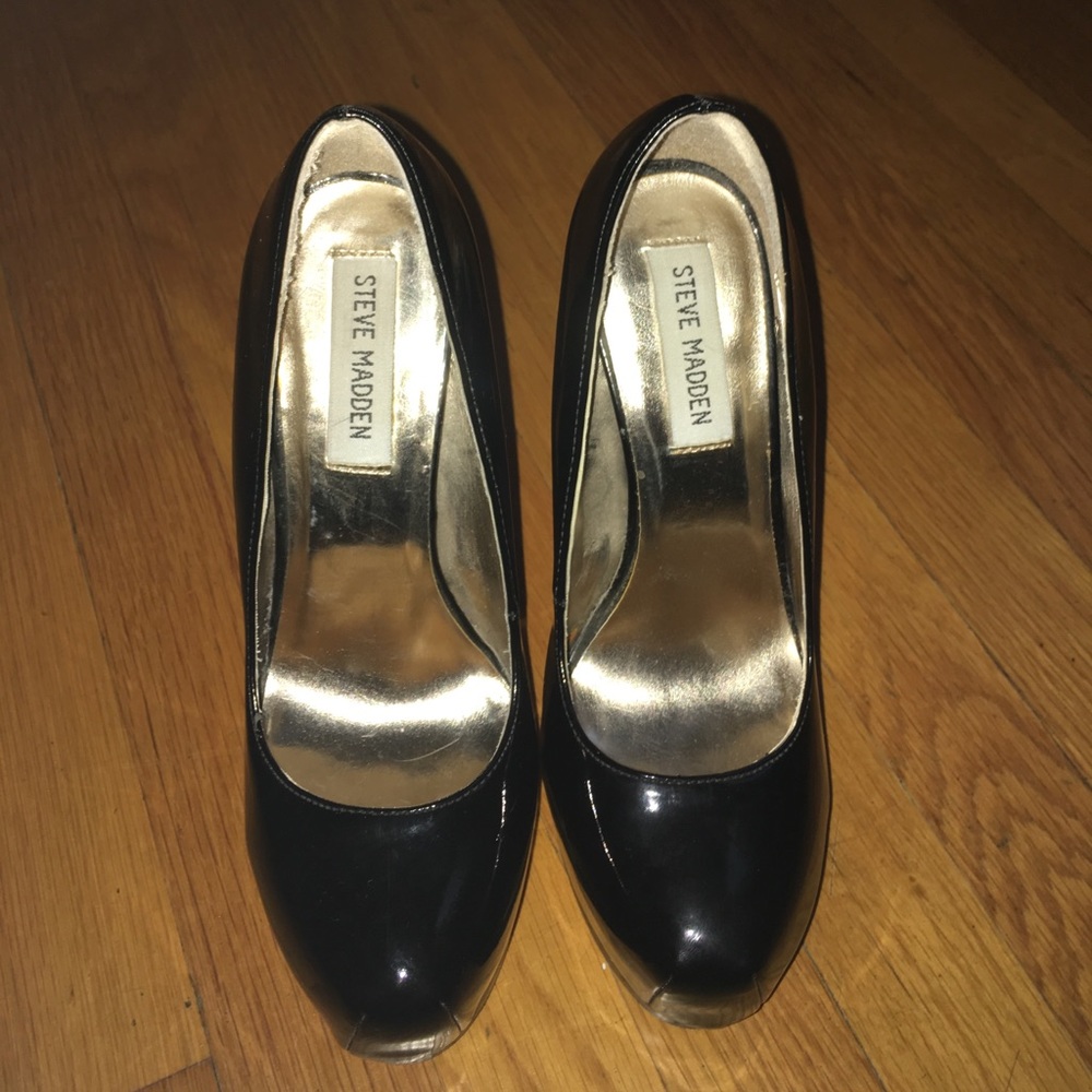 Steve Madden black heels size 6