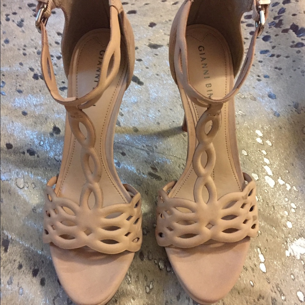 Gianni Bini Suede Beige High Heels