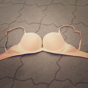 Le Mystere Bra