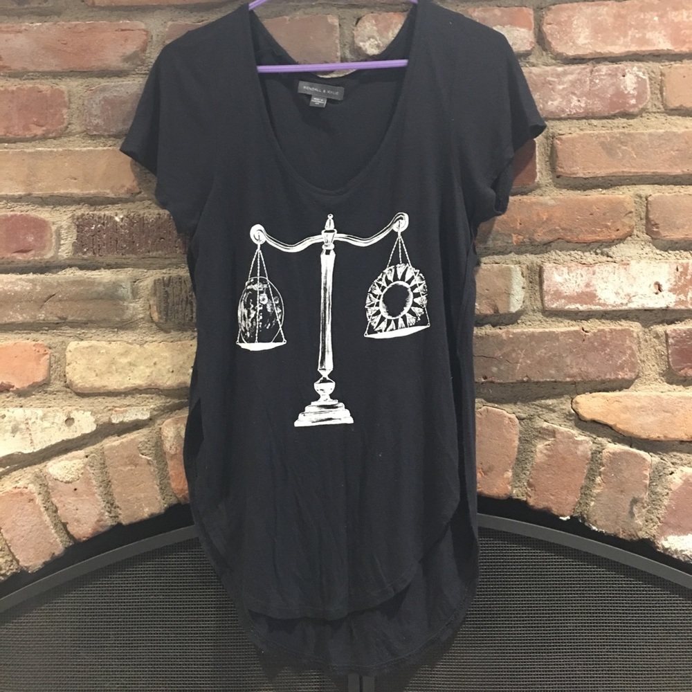 Kendall and Kylie graphic tee