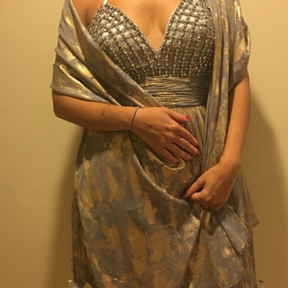 💕Terani Couture😍wore once at wedding💕HUGE HIT!! - Picture 3 of 6