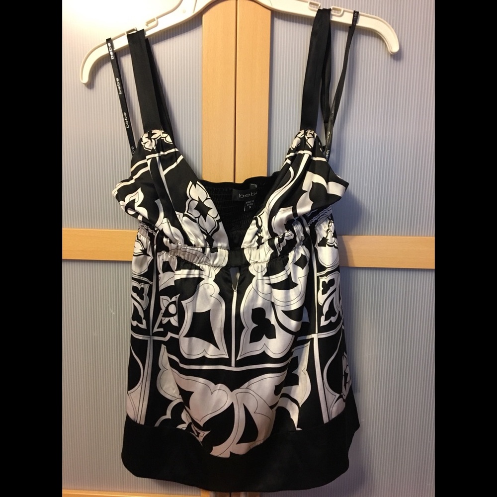 Black and white Bebe top