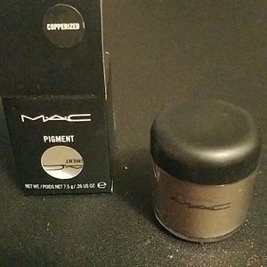 Mac pigment