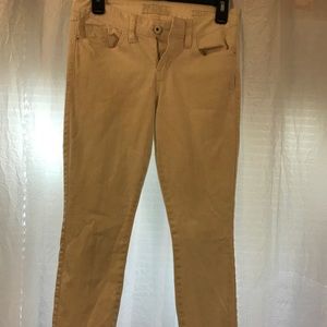 White guess jeans