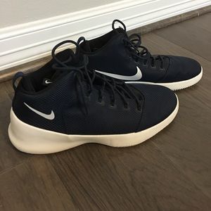 Men's Nike NSW size 12