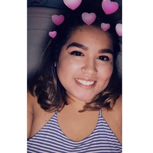 Meet your Posher, Danielle