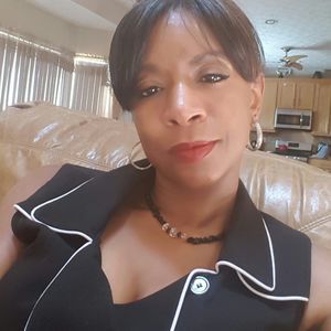 Meet your Posher, Misti