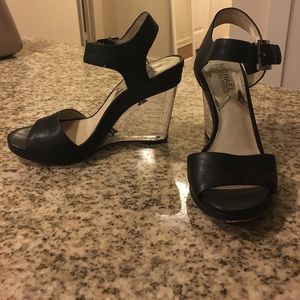 Michael Kors Clear Wedge 6M