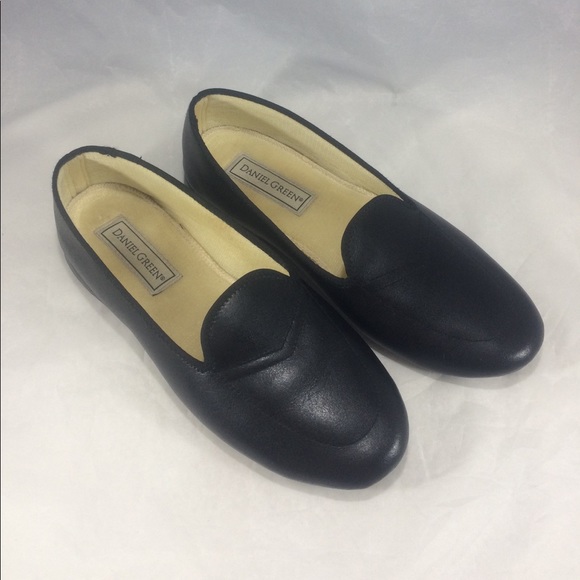 Nordstroms Daniel Green slippers! Lightly worn 6.5 - Picture 2 of 7