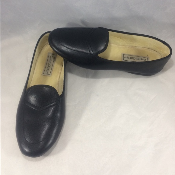 Nordstroms Daniel Green slippers! Lightly worn 6.5 - Picture 5 of 7