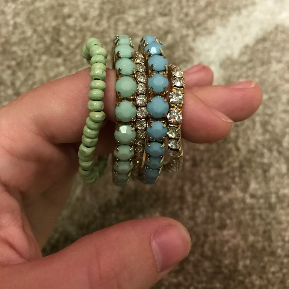 Bracelets - Picture 3 of 5