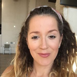 Meet your Posher, Leah