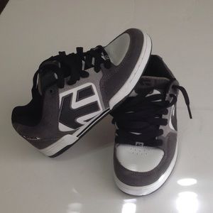 Etnies sneakers