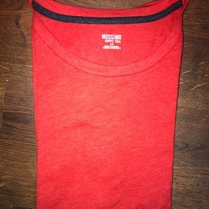 MOSSIMO TSHIRT Large
