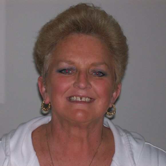 Meet your Posher, Karen - Picture 1 of 1