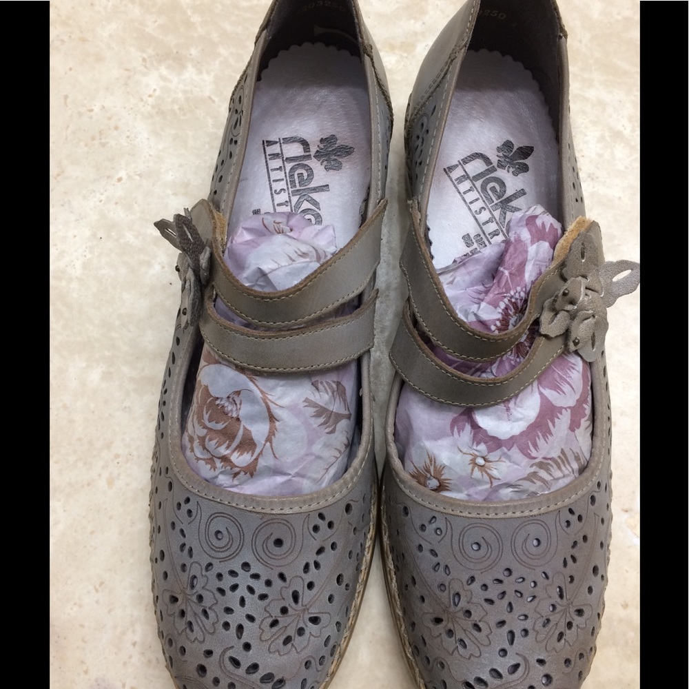 Rieker Mary Janes