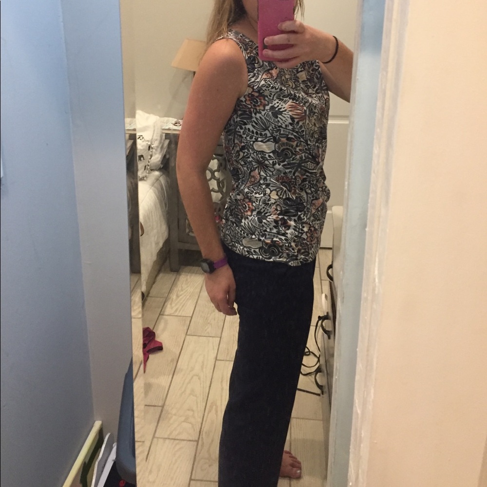 Blue patterned top - Picture 2 of 2