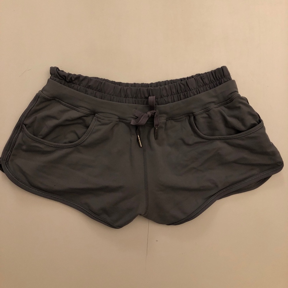 Lululemon gray shorts