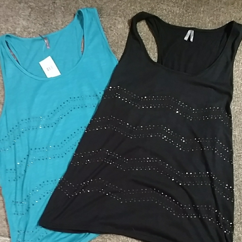 Set of studded tanks