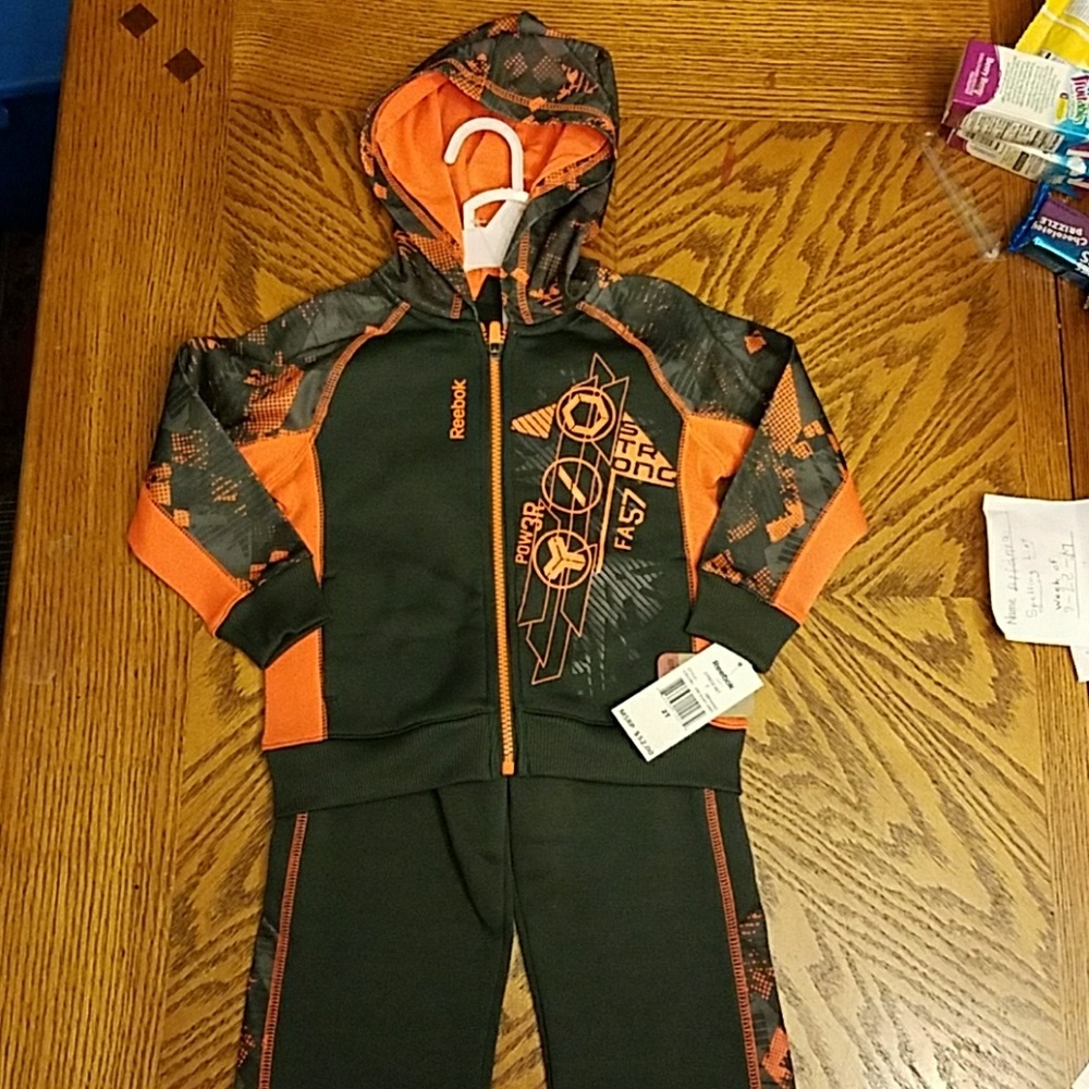 2pcs boys REEBOK sweatsuit