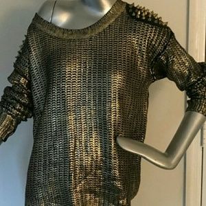 🆕Metallic Sweater Gold Shoulder Stud Spikes.