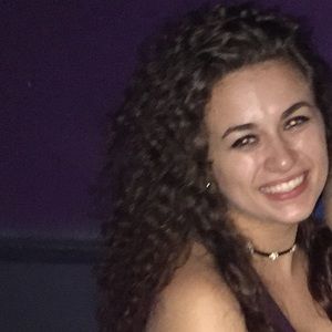 Meet your Posher, Caris