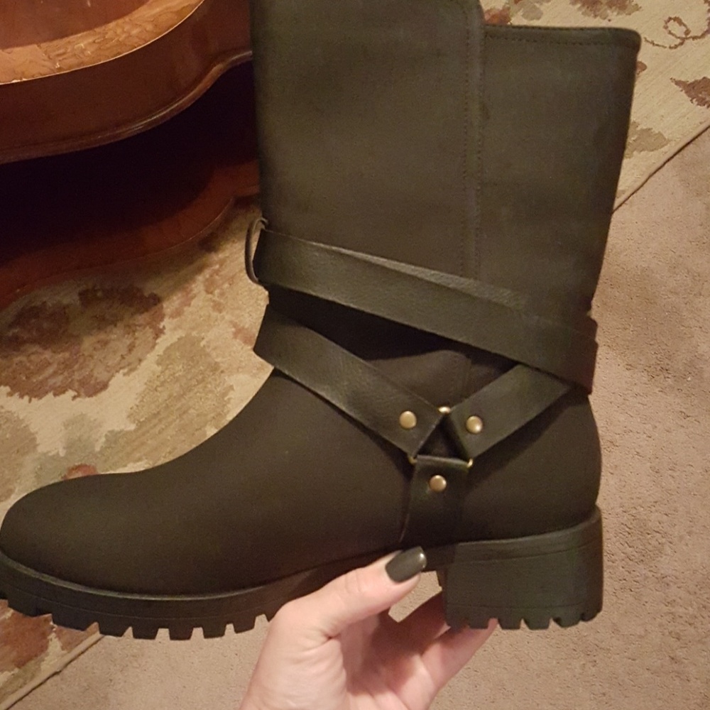 Black boots