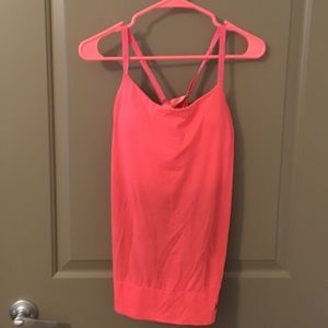 Under Armour key hole back workout tank