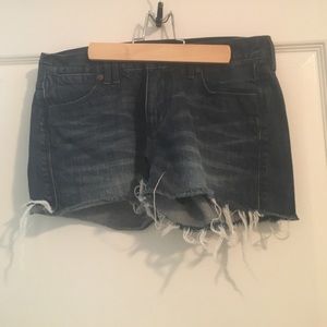 Madewell cutoff jean shorts Madewell cutoff jean shorts