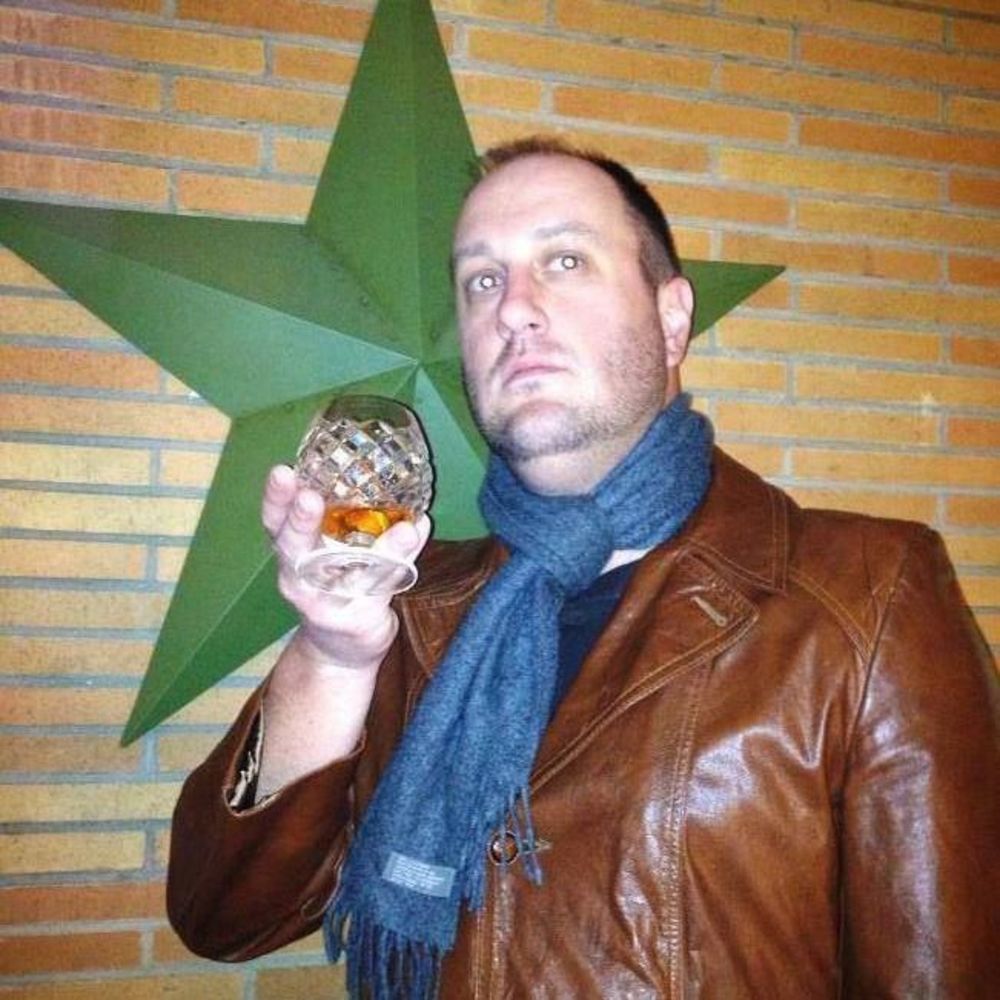 Meet your Posher, Aaron