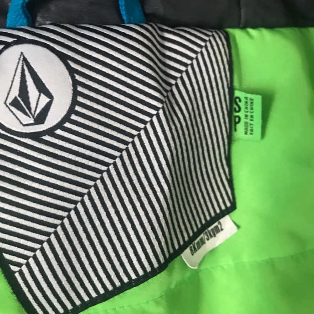 Volcom ski jacket - Picture 4 of 5