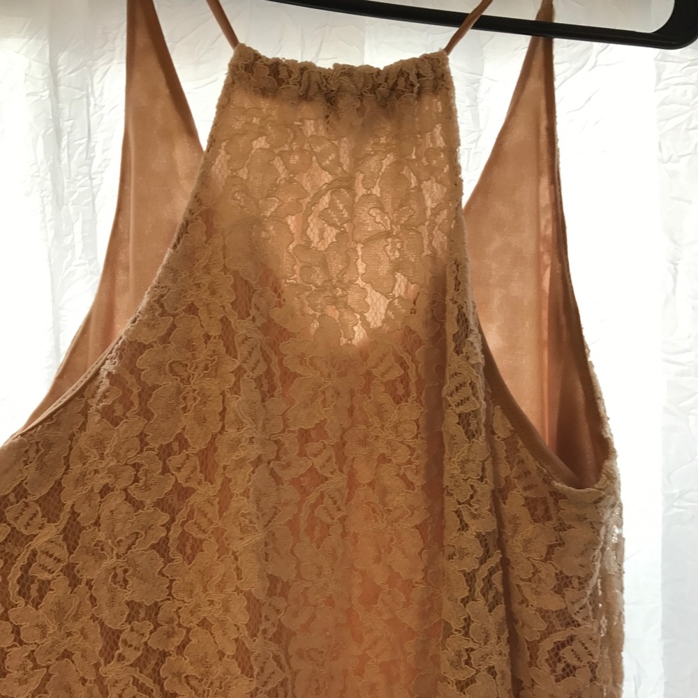 Cream and white flowery blouse