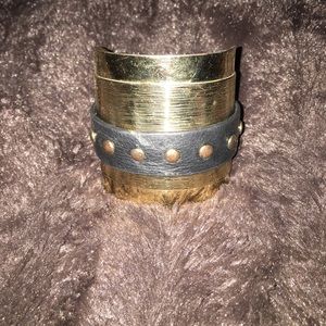 🖤💛Black / Gold Ann Taylor Cuff Bracelet🖤💛 🖤💛Black / Gold Ann Taylor Cuff Bracelet🖤💛