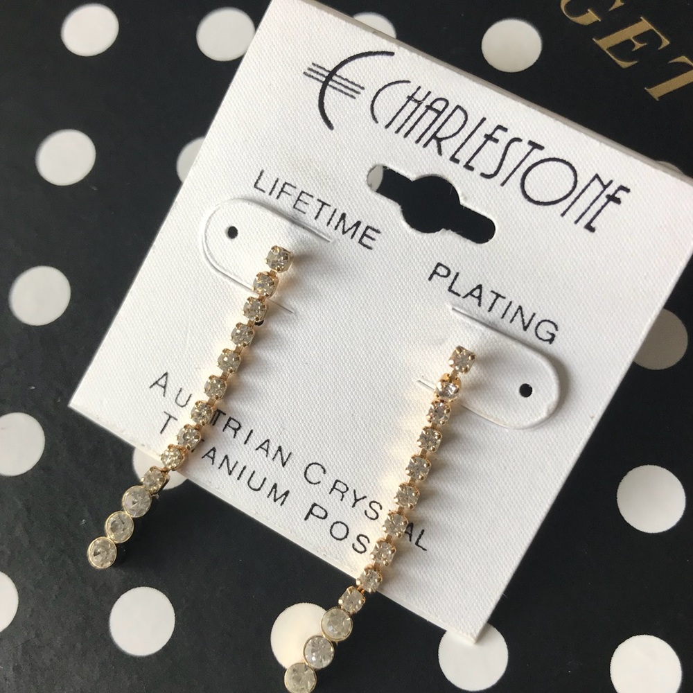 •Simply Sparkling• Drop Crystal Earrings