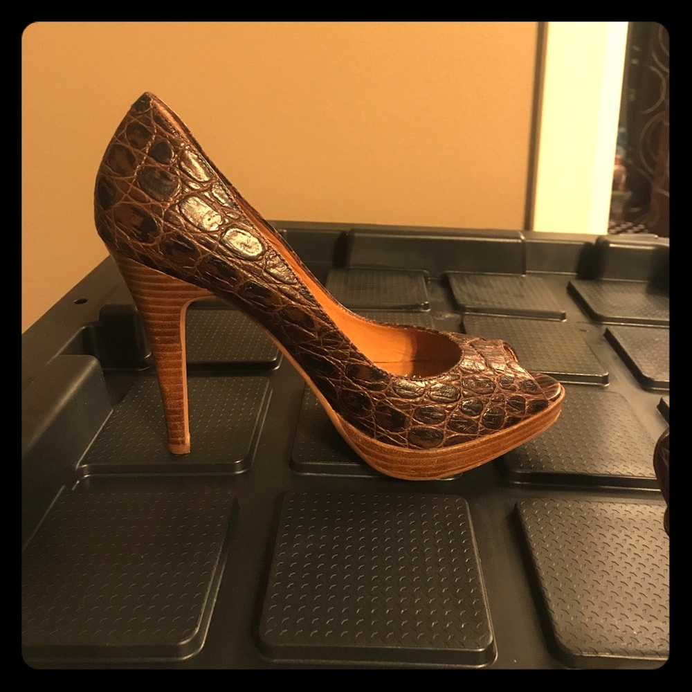 High heels(Steve madden)