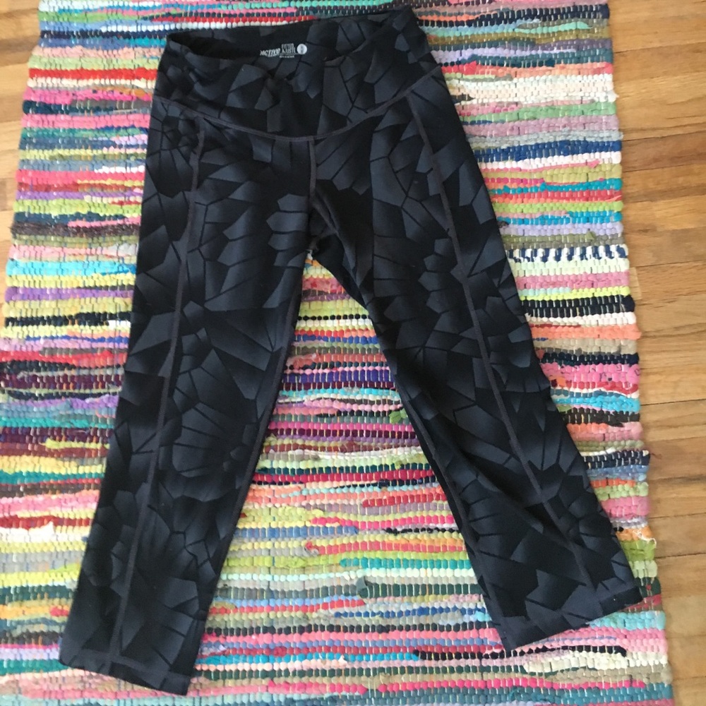 Old navy active capris