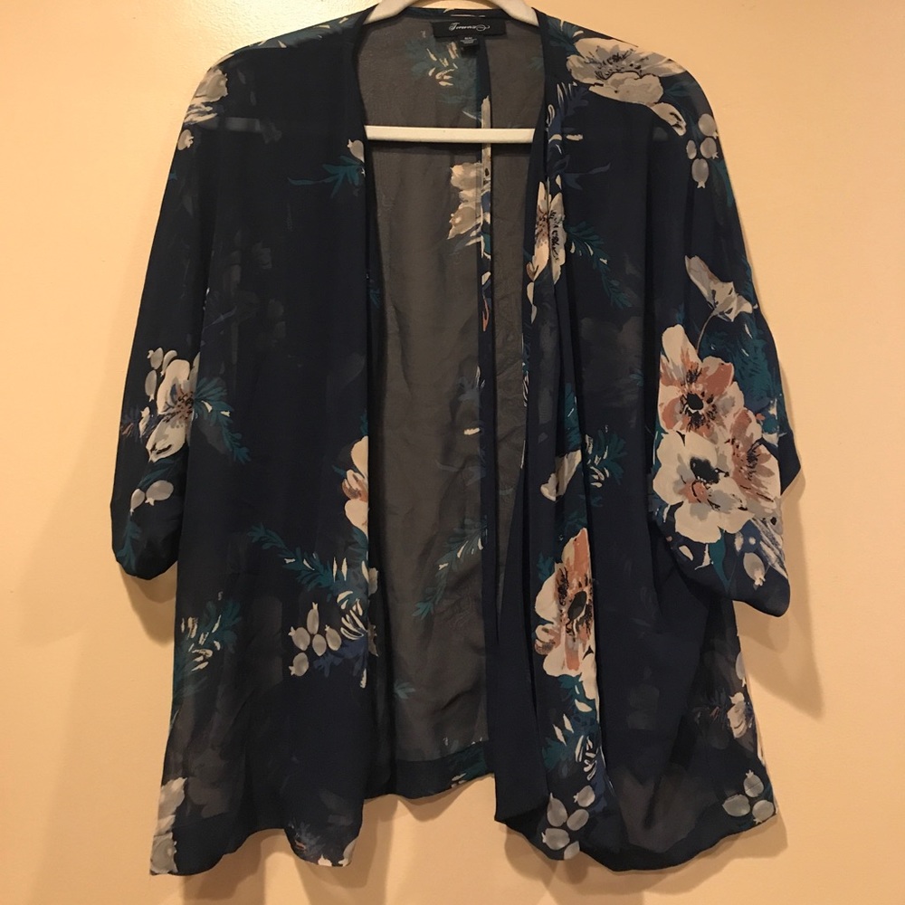 Forever 21 Floral Cover Up Size Medium