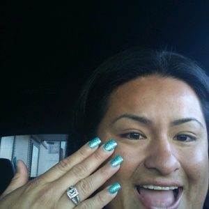 Meet your Posher, Leticia