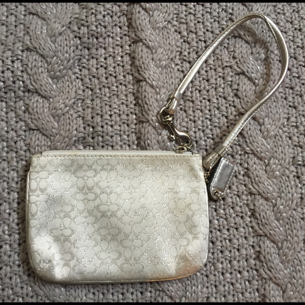 COACH Wristlet - Picture 2 of 6
