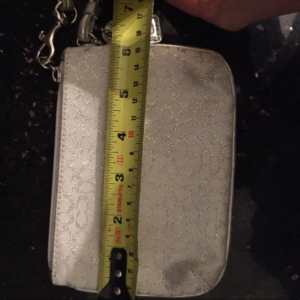 COACH Wristlet - Picture 5 of 6