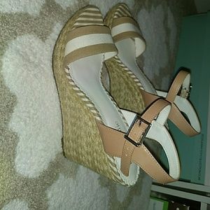 Womens wedge shoe Womens wedge shoe