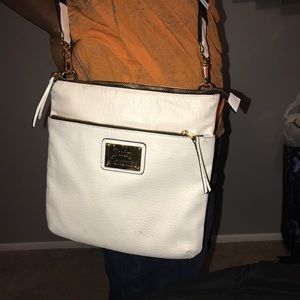 White Juicy Couture crossbody✨ White Juicy Couture crossbody✨