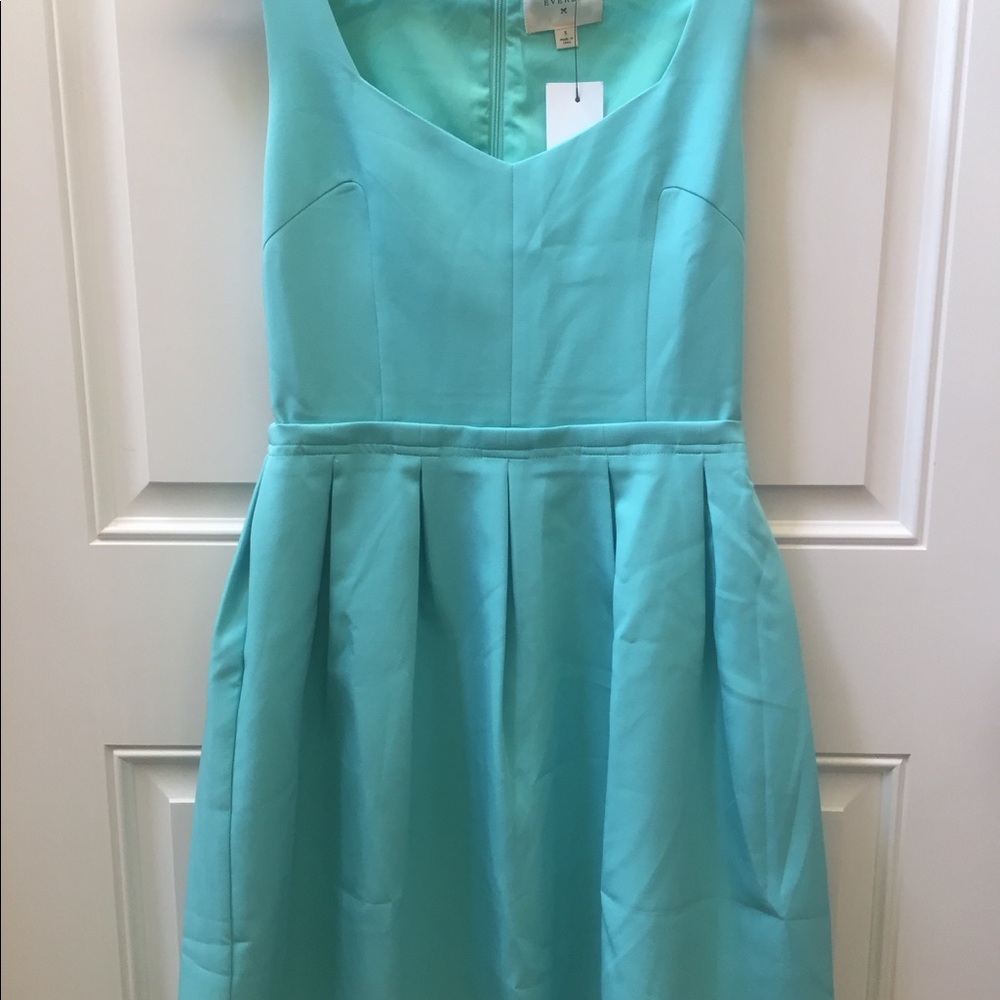 EXQUISITE DRESS - Picture 5 of 8