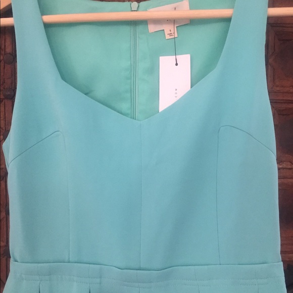 EXQUISITE DRESS - Picture 6 of 8