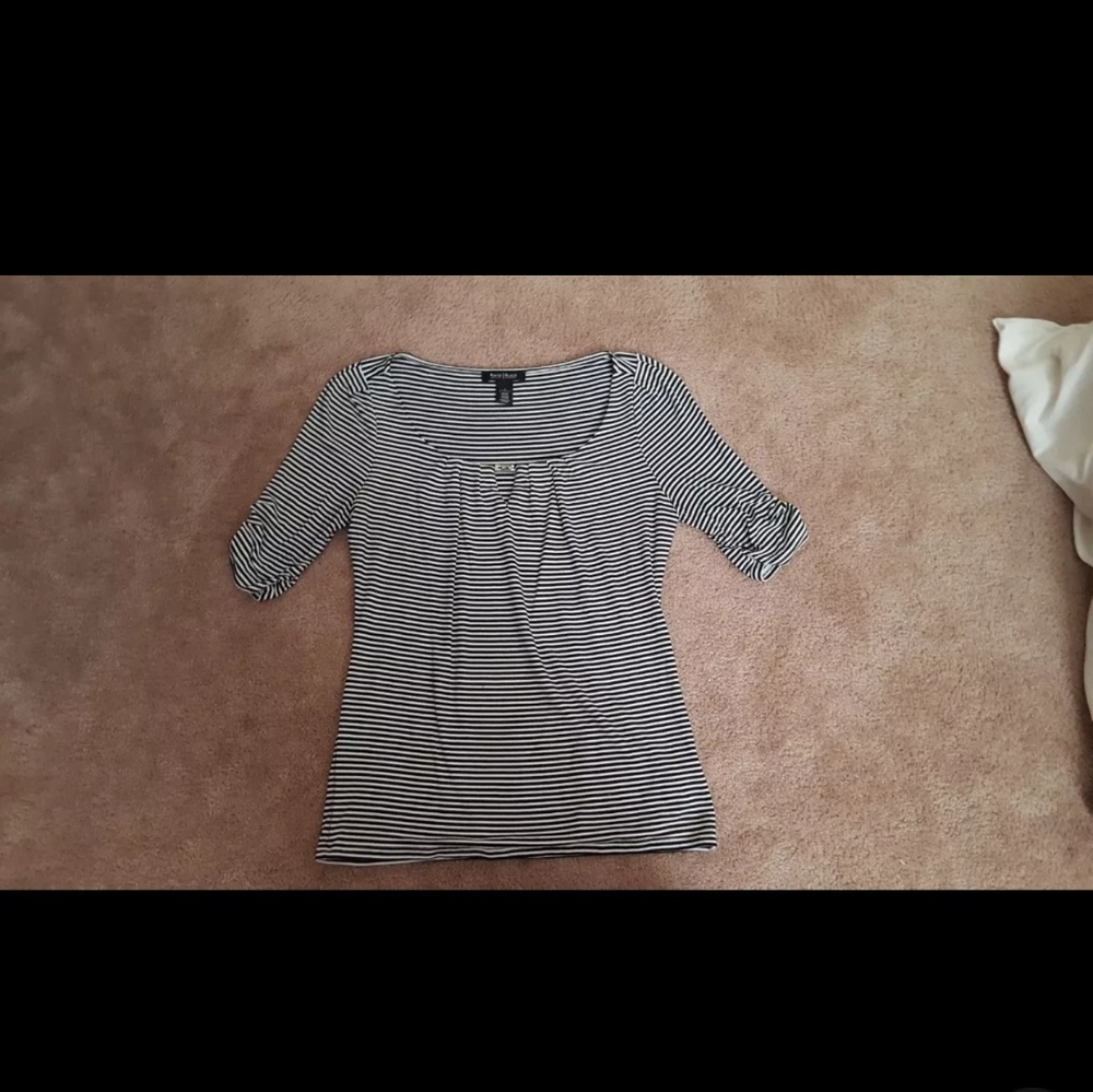 3/4 WHBM shirt