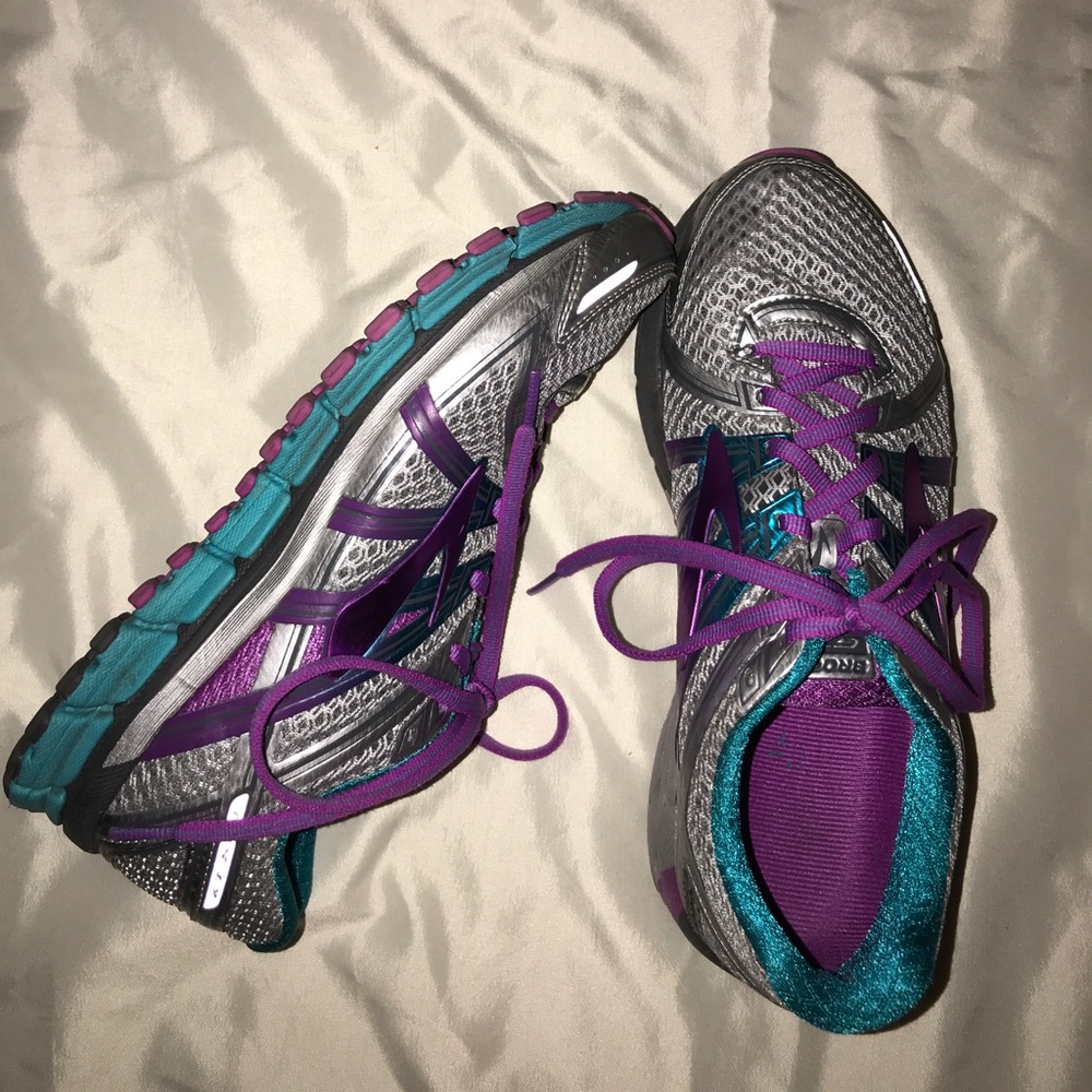 Women’s Brooks Running Shoes (wide)