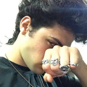 Meet your Posher, Sean