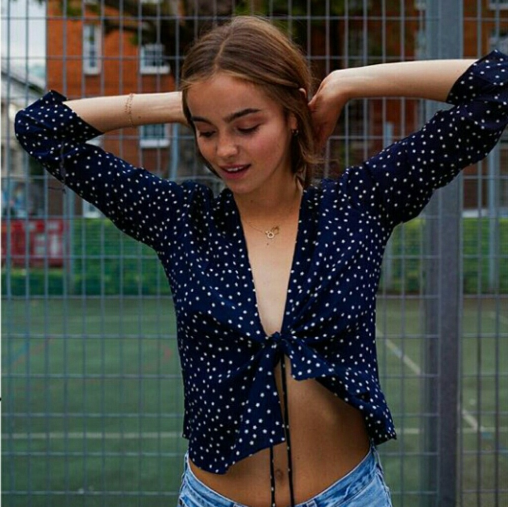 ⚘Coming back soon⚘Alexandria Blouse