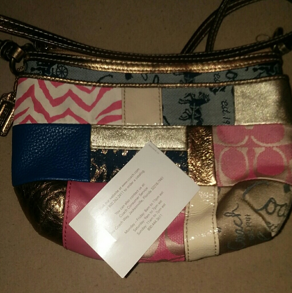 AUTHENTIC  COACH BAG/ COACH STORE